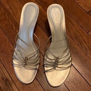 Ann Taylor gold slip on